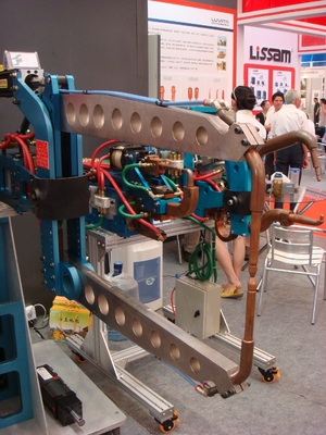 จุดต้านทานการเชื่อม Tongfu Clamp Custom Welder 400A-4000A